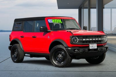 2023 Ford Bronco Base