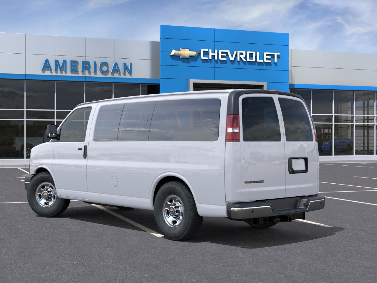 2025 Chevrolet Express Passenger 3500 1LT