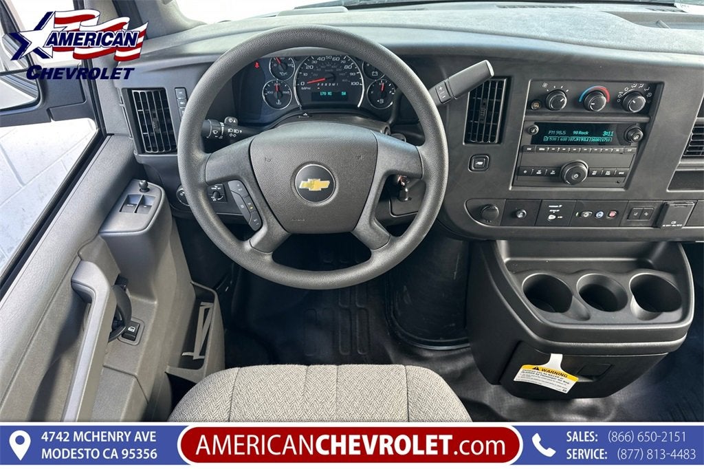 2025 Chevrolet Express Cargo 2500 WT