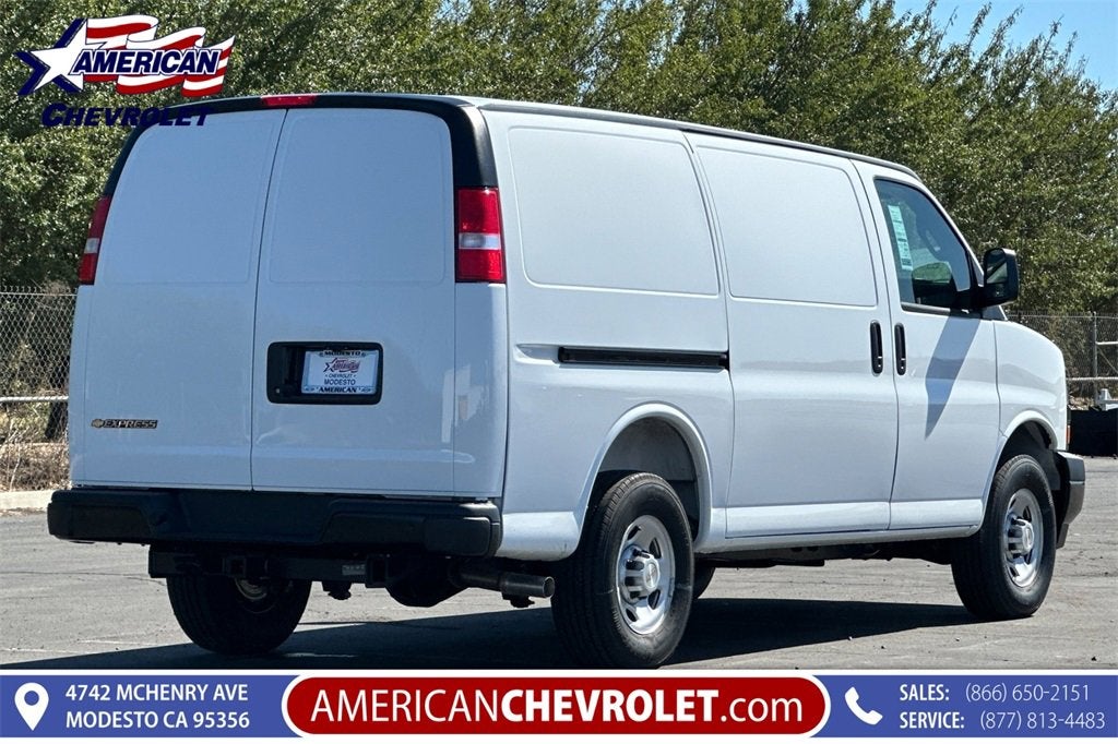 2025 Chevrolet Express Cargo 2500 WT