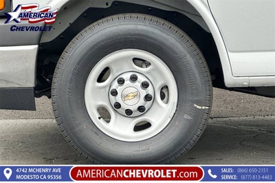 2025 Chevrolet Express Cargo 2500 WT