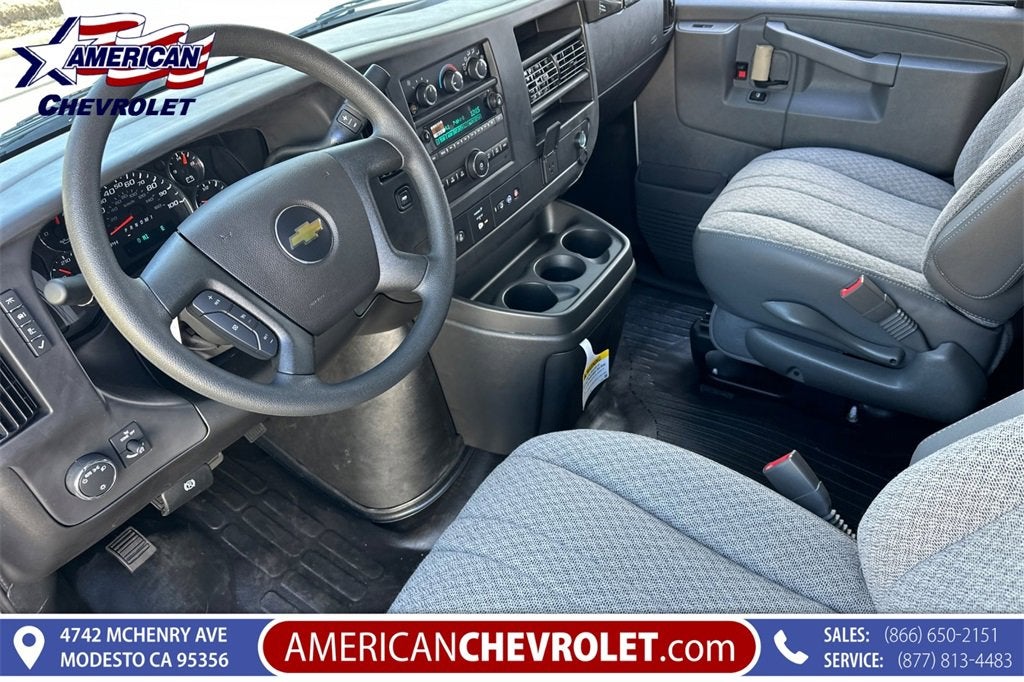 2025 Chevrolet Express Cargo 2500 WT