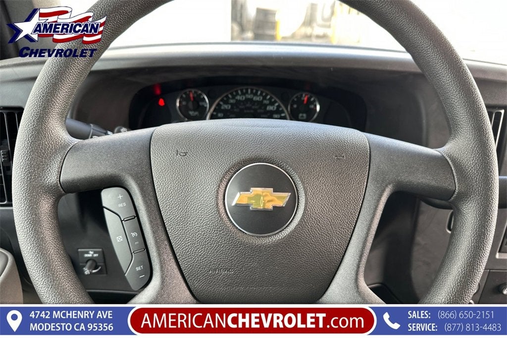 2025 Chevrolet Express Cargo 2500 WT