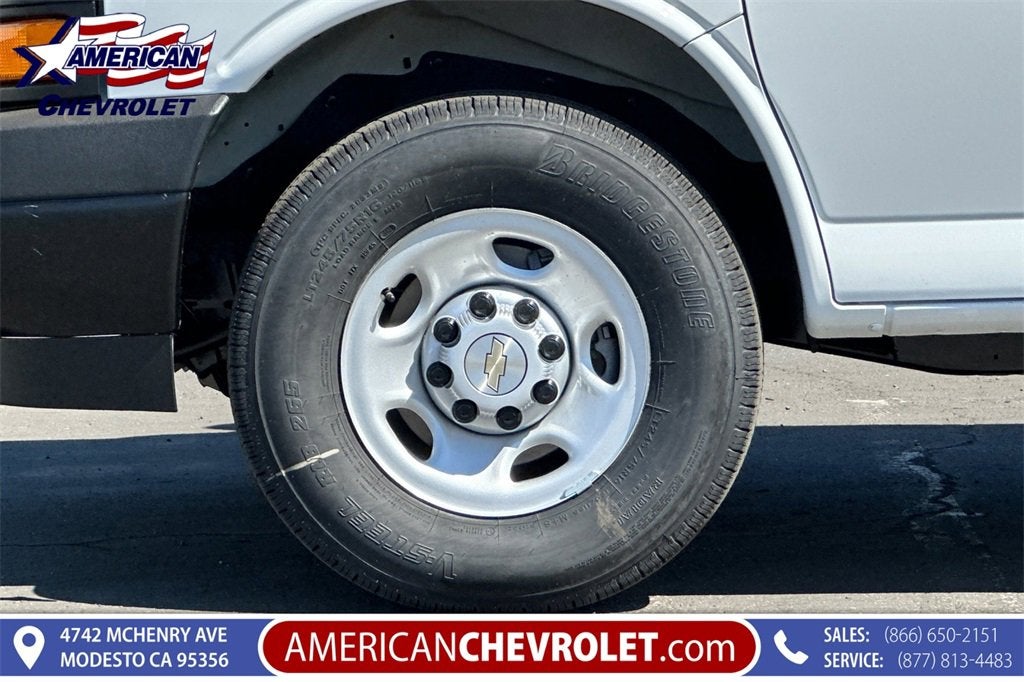 2025 Chevrolet Express Cargo 2500 WT