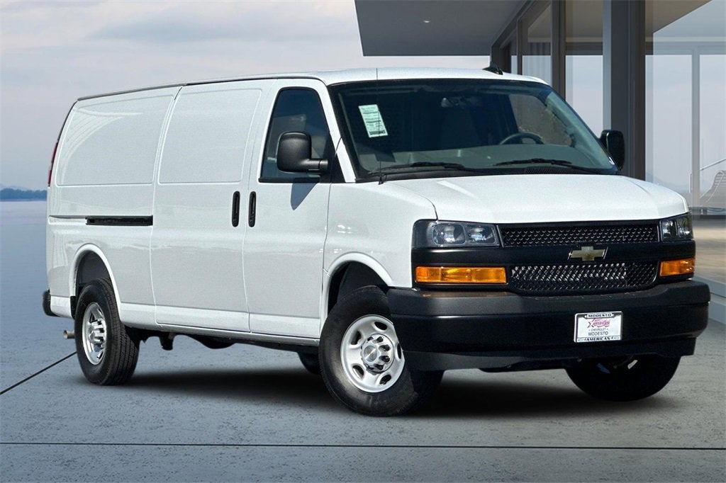 2025 Chevrolet Express Cargo 2500 WT