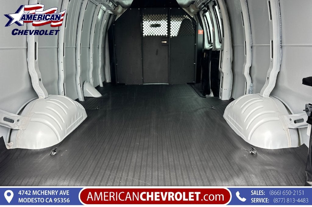 2026 Chevrolet Express Cargo WT