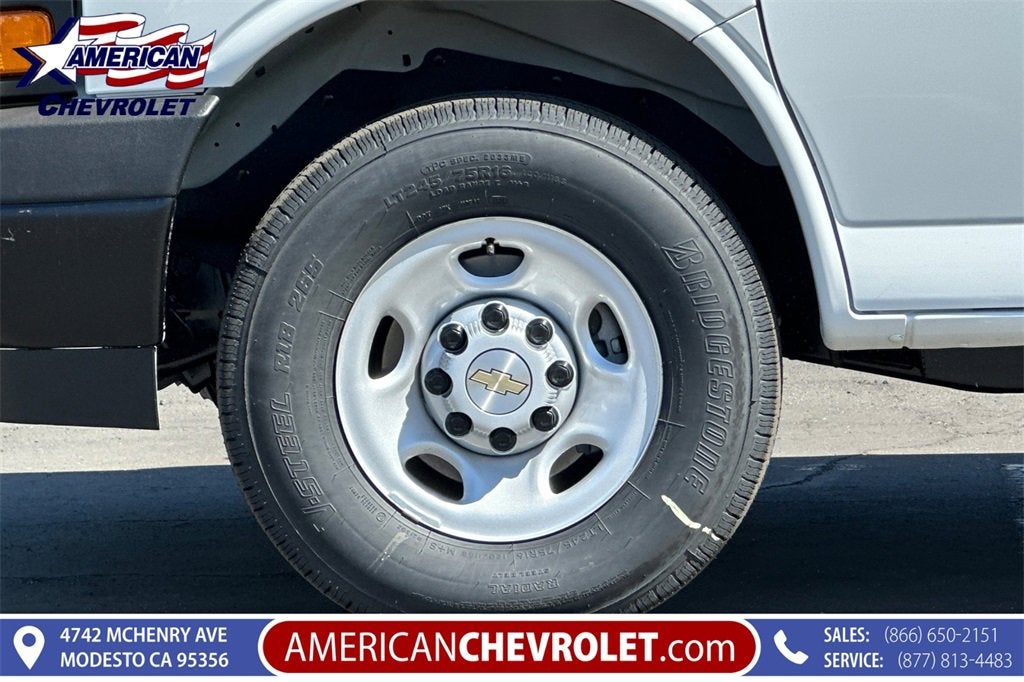 2025 Chevrolet Express Cargo 2500 WT