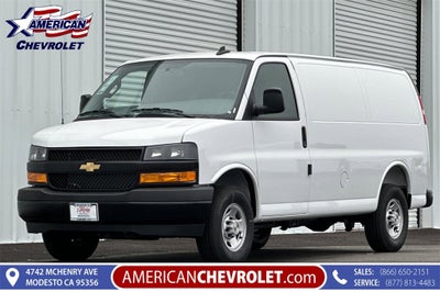 2025 Chevrolet Express Cargo 3500 WT