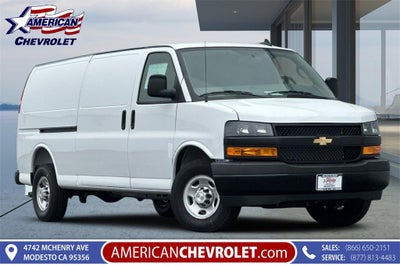 2025 Chevrolet Express Cargo 3500 WT