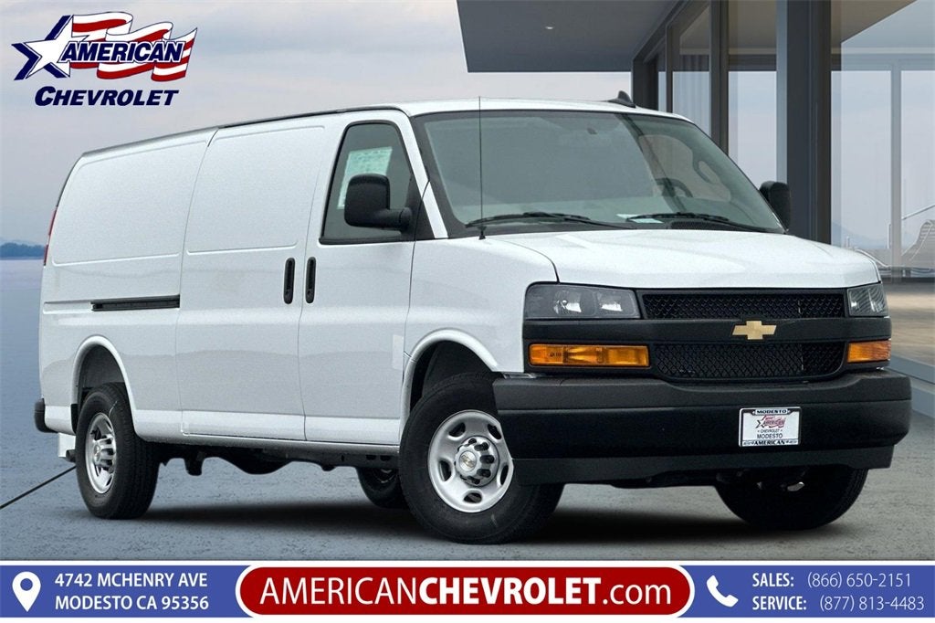 2025 Chevrolet Express Cargo 3500 WT