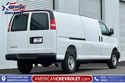2025 Chevrolet Express Cargo 3500 WT