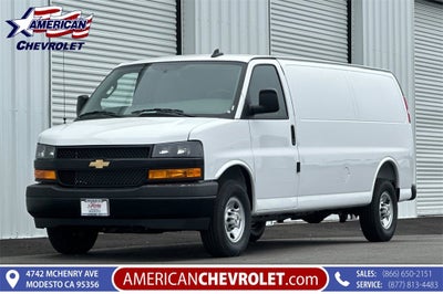 2025 Chevrolet Express Cargo 3500 WT