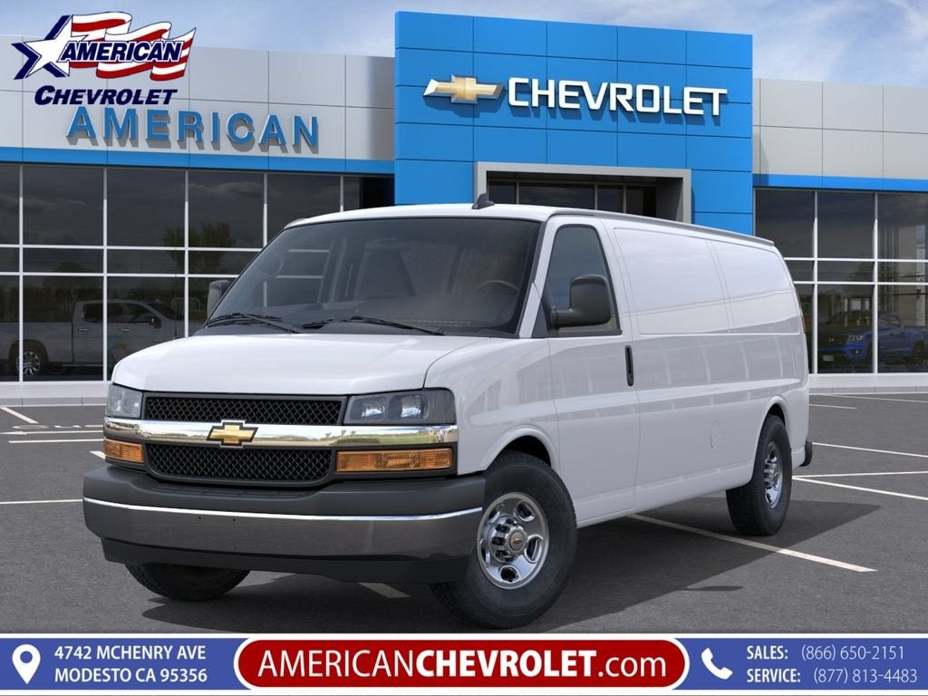 2025 Chevrolet Express Cargo WT