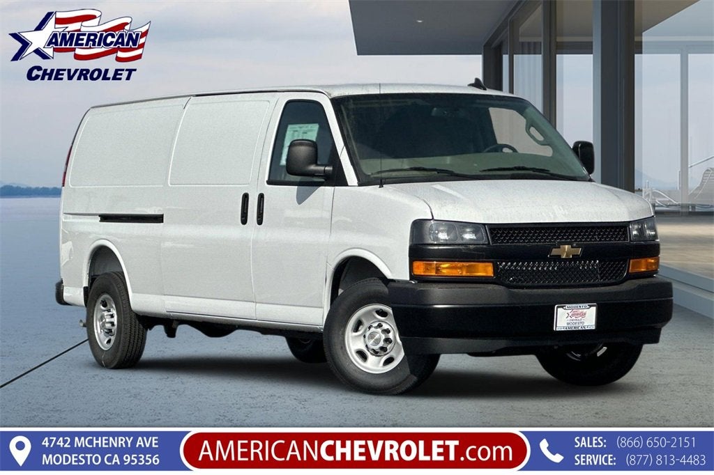 2025 Chevrolet Express Cargo 3500 WT