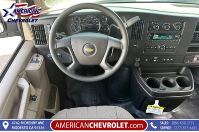 2025 Chevrolet Express Cargo 3500 WT