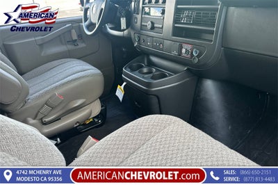 2025 Chevrolet Express Cargo 3500 WT