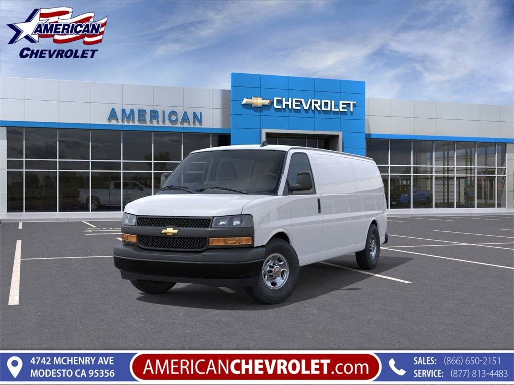 2025 Chevrolet Express Cargo 3500 WT