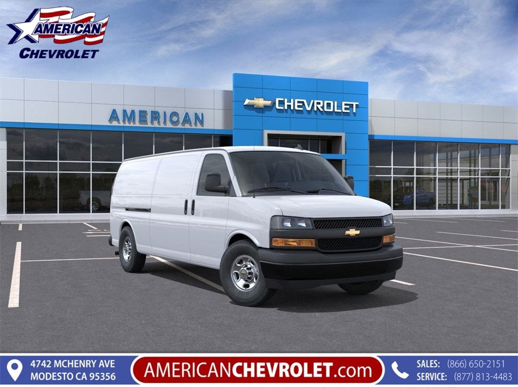 2025 Chevrolet Express Cargo 3500 WT