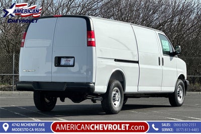 2025 Chevrolet Express Cargo 3500 WT