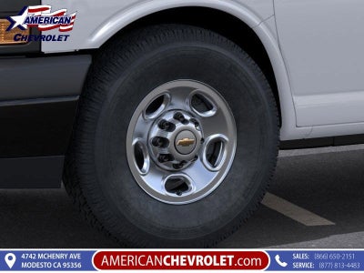 2025 Chevrolet Express Cargo 3500 WT