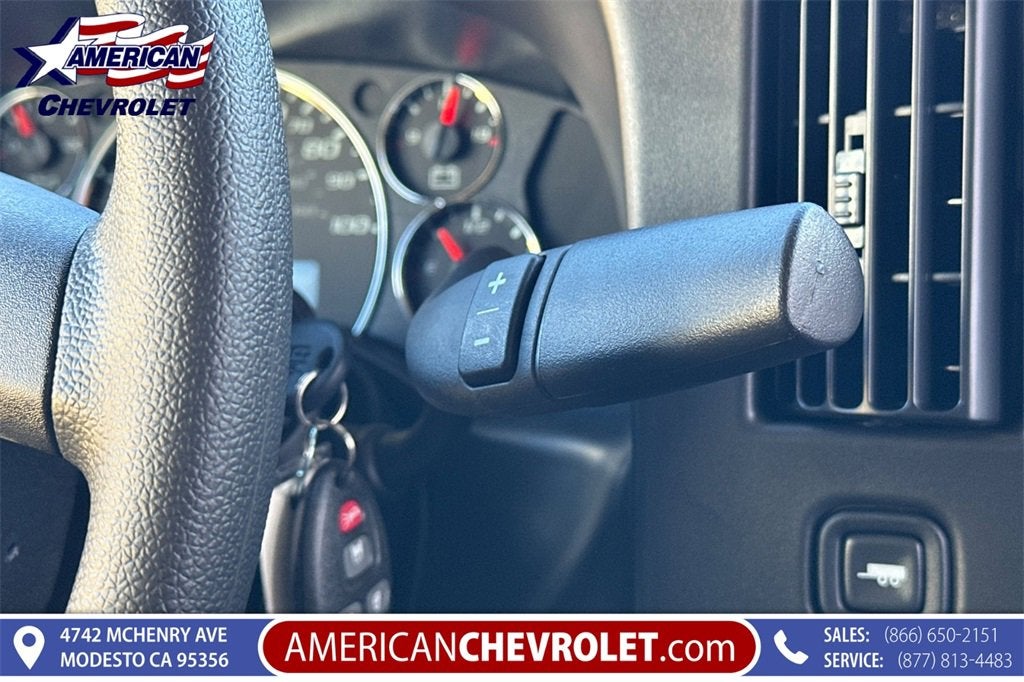 2025 Chevrolet Express Cargo 3500 WT