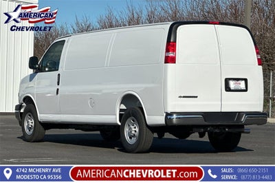 2025 Chevrolet Express Cargo 3500 WT