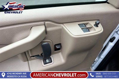 2025 Chevrolet Express Cargo 3500 WT