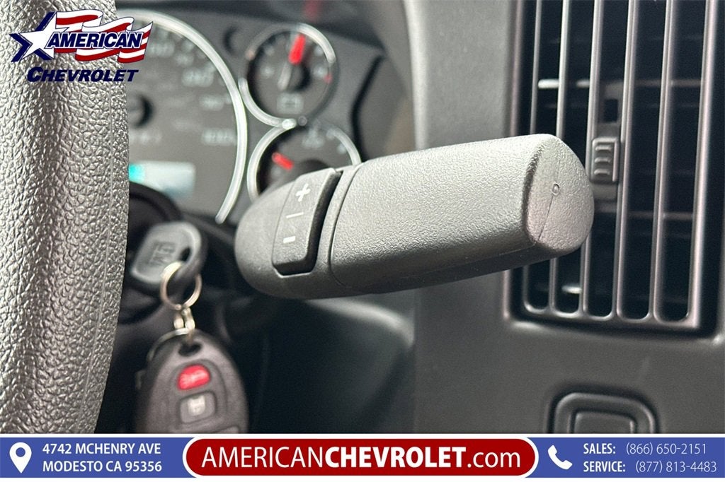 2025 Chevrolet Express Cargo 3500 WT