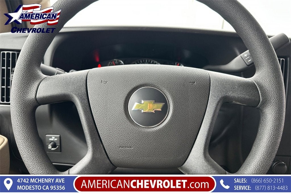 2025 Chevrolet Express Cargo 3500 WT