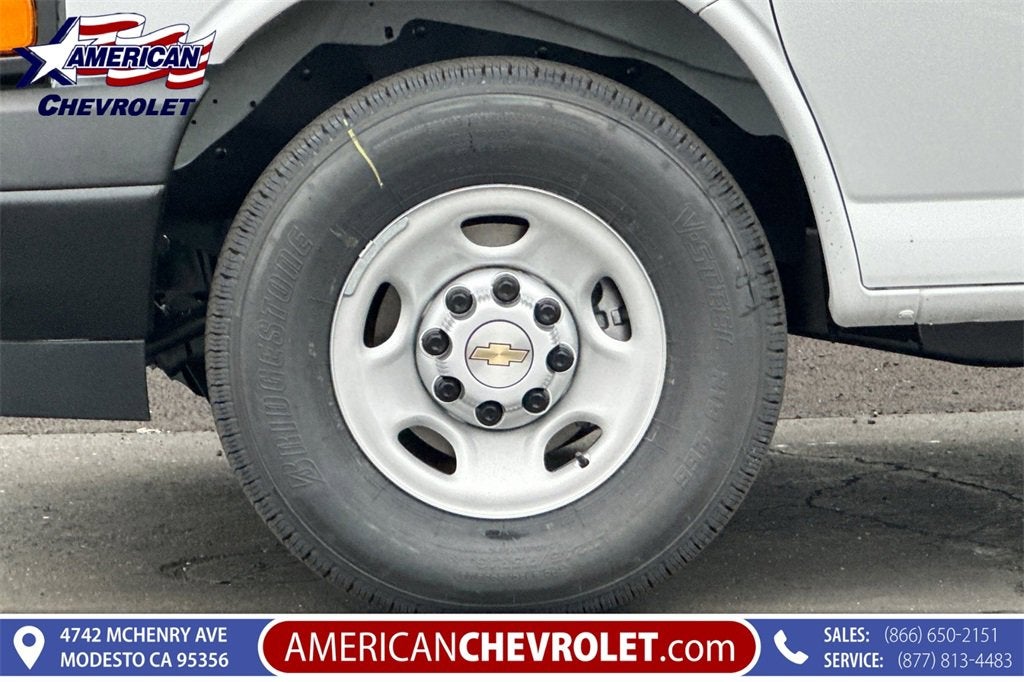 2025 Chevrolet Express Cargo 3500 WT