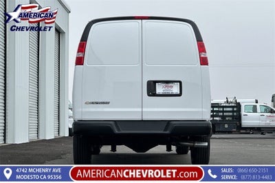 2025 Chevrolet Express Cargo 3500 WT