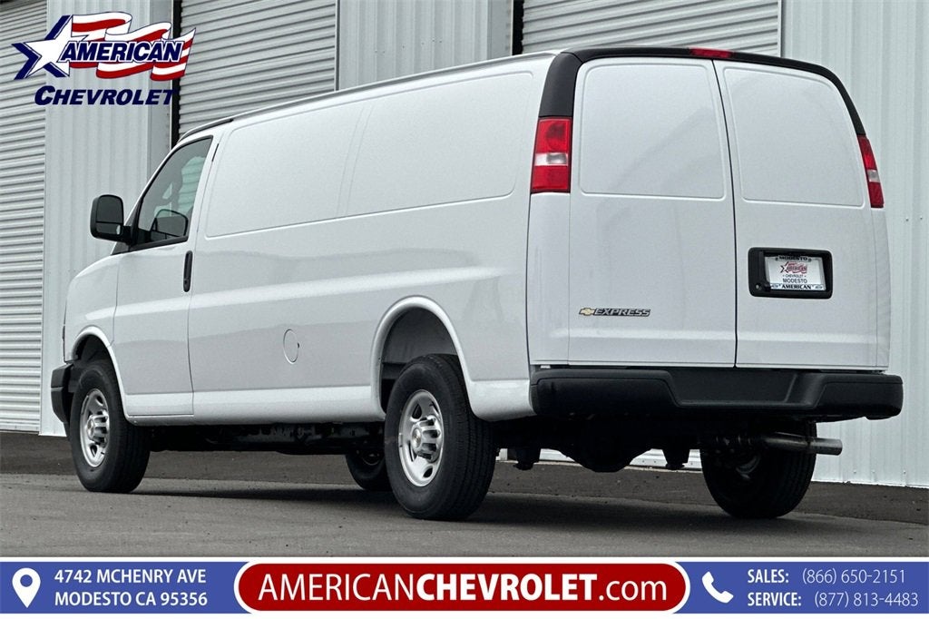 2025 Chevrolet Express Cargo 3500 WT
