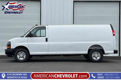 2025 Chevrolet Express Cargo 3500 WT