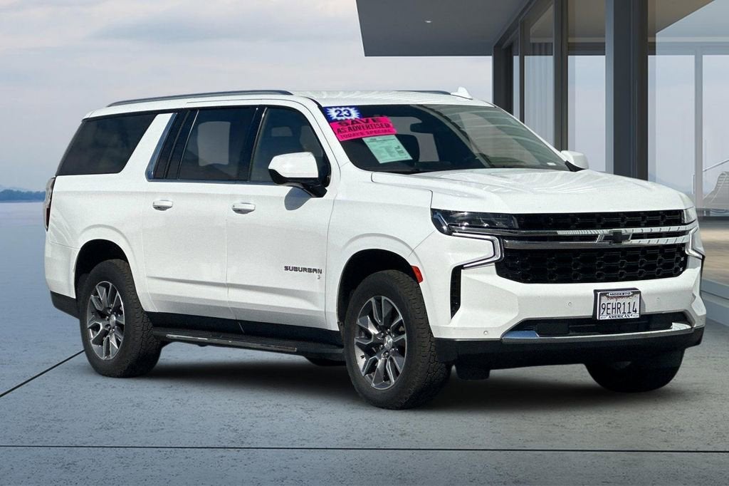 2023 Chevrolet Suburban LS