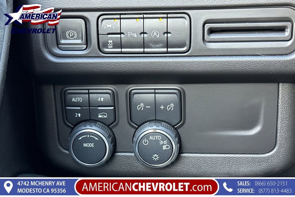 2023 Chevrolet Suburban LS