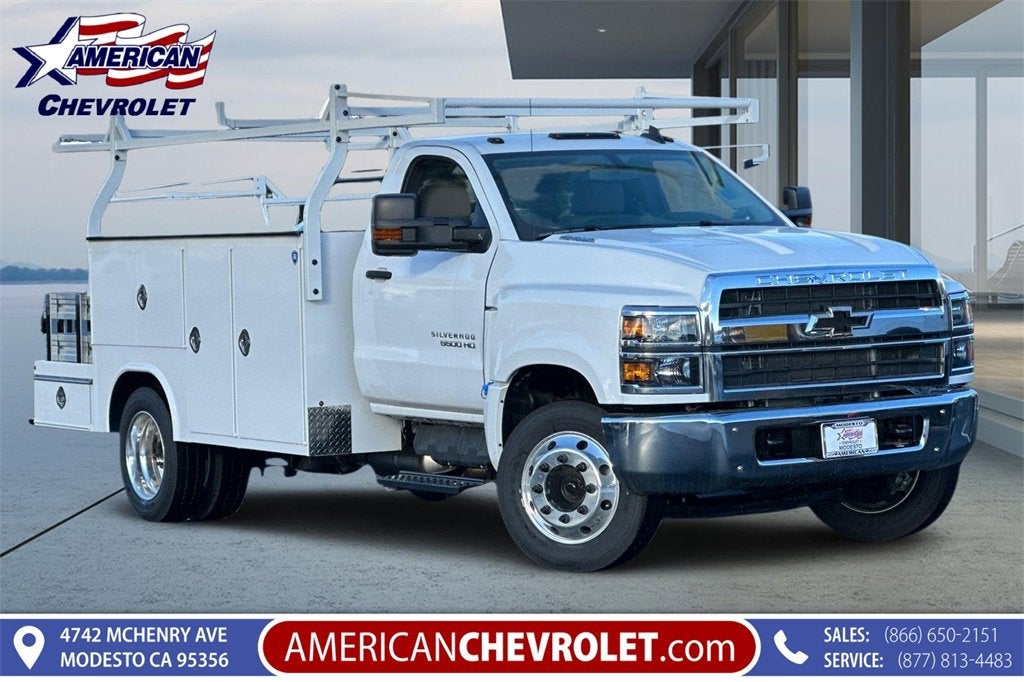 2023 Chevrolet Silverado 5500 HD Work Truck