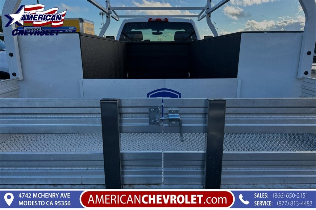 2023 Chevrolet Silverado 5500 HD Work Truck