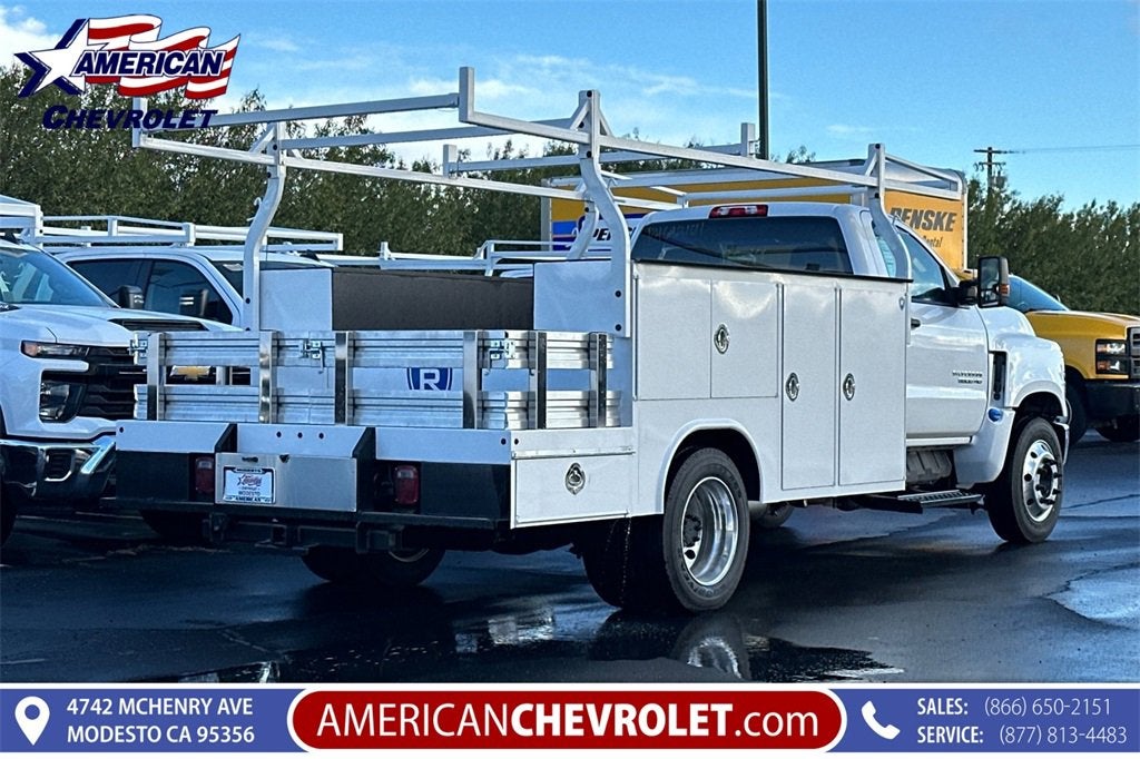 2023 Chevrolet Silverado 5500 HD Work Truck