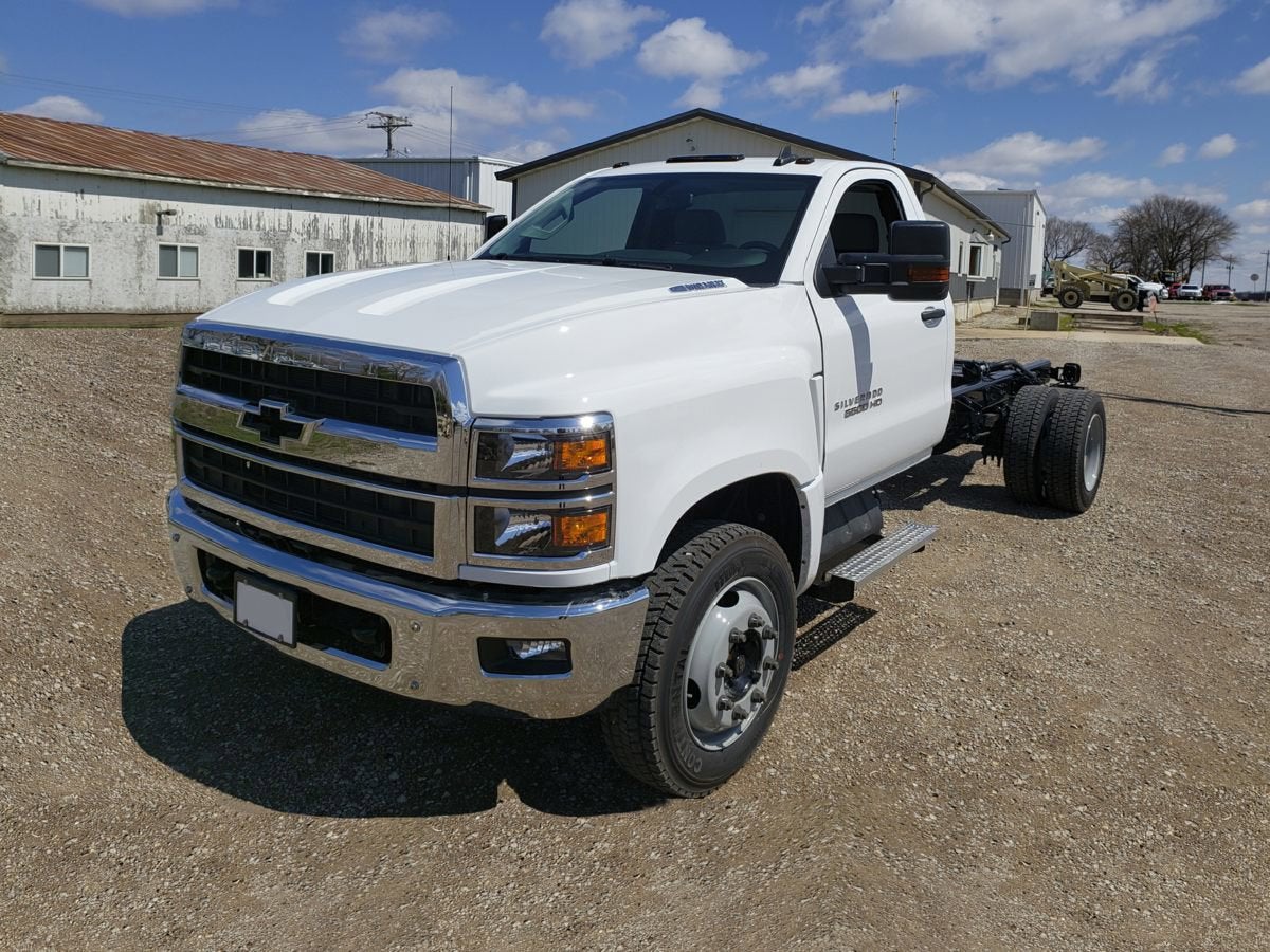 2024 Chevrolet Silverado 5500 HD Work Truck