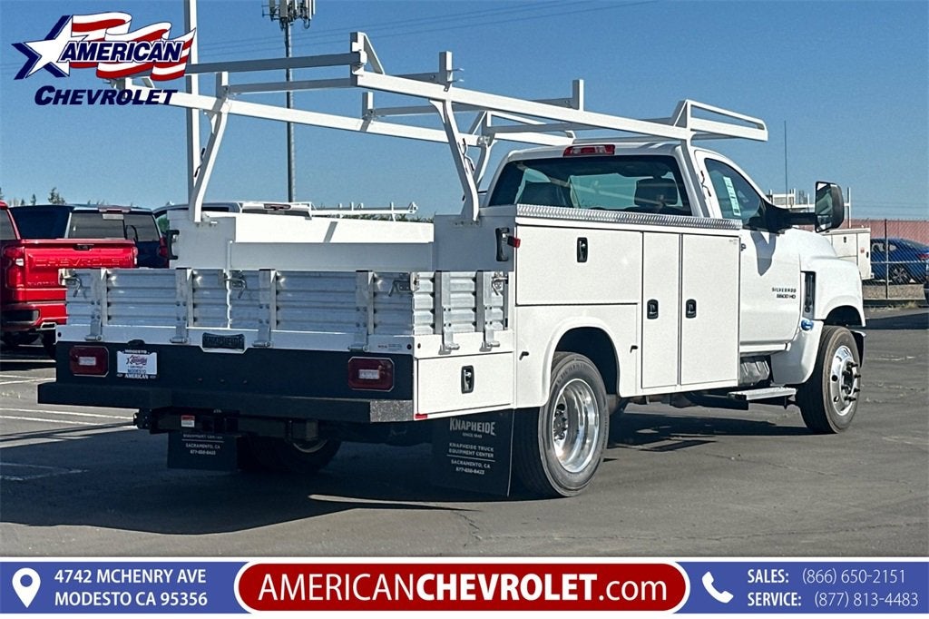 2023 Chevrolet Silverado 5500 HD Work Truck