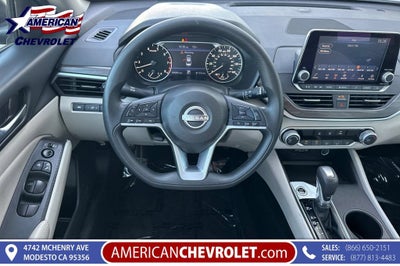 2025 Nissan Altima SV