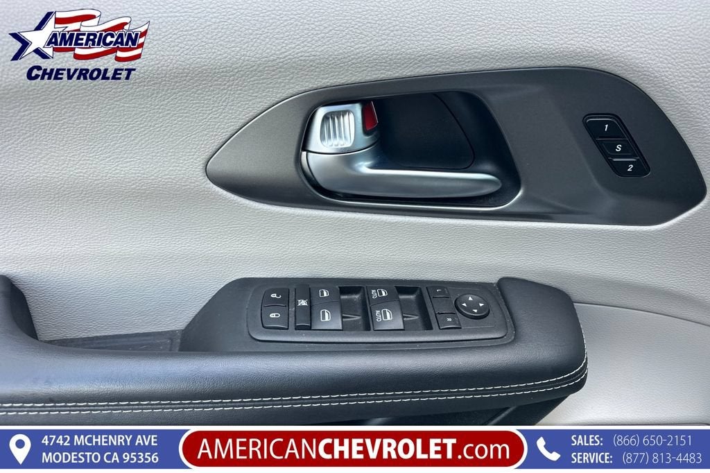 2023 Chrysler Pacifica Hybrid Touring L