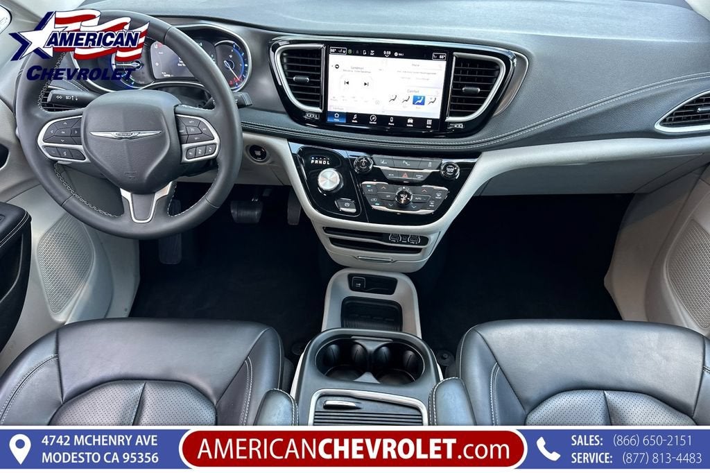 2023 Chrysler Pacifica Hybrid Touring L