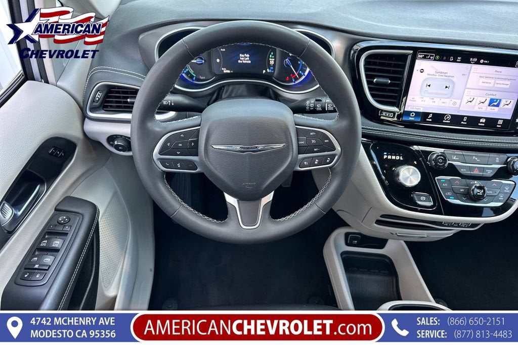 2023 Chrysler Pacifica Hybrid Touring L