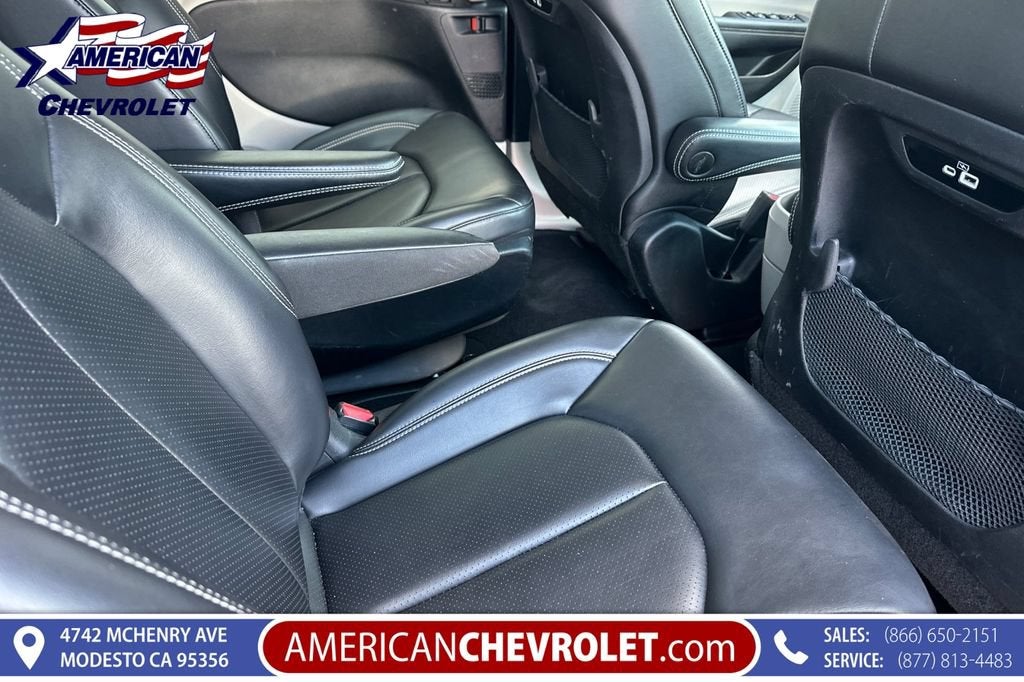 2023 Chrysler Pacifica Hybrid Touring L