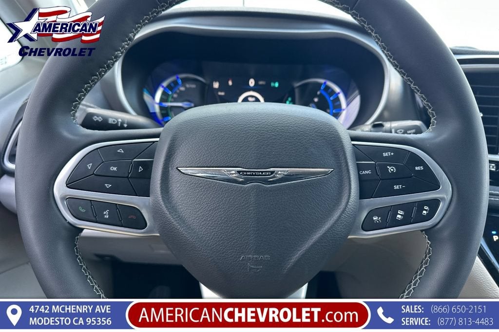 2023 Chrysler Pacifica Hybrid Touring L