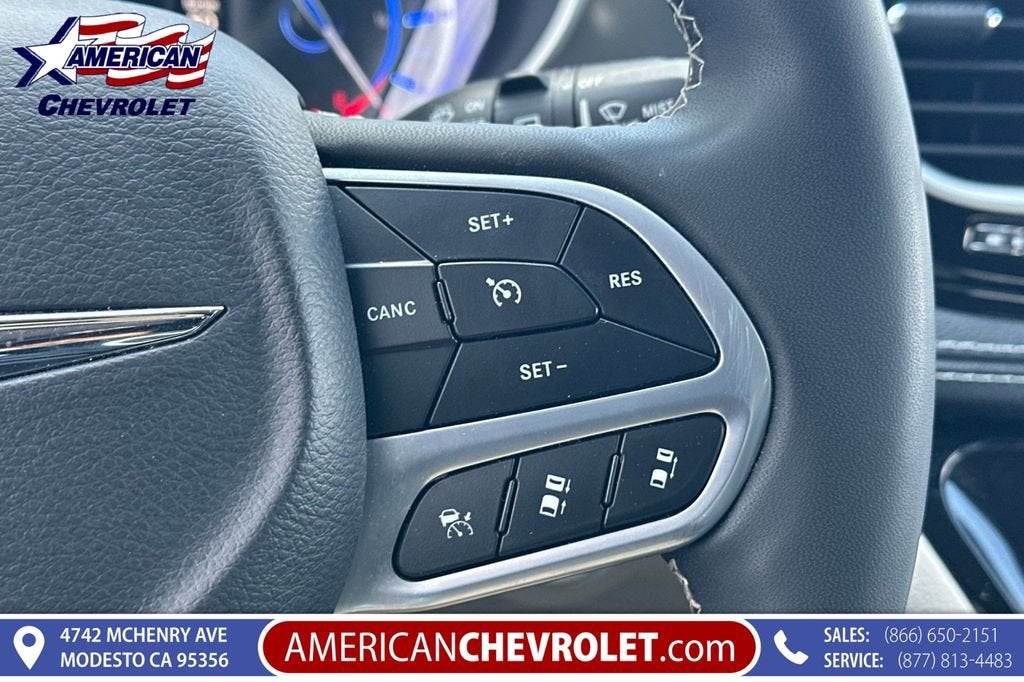2023 Chrysler Pacifica Hybrid Touring L