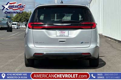 2023 Chrysler Pacifica Hybrid Touring L