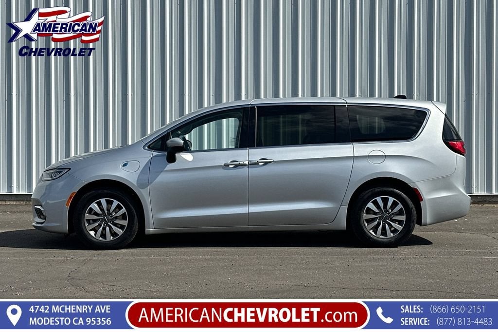 2023 Chrysler Pacifica Hybrid Touring L