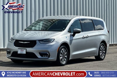 2023 Chrysler Pacifica Hybrid Touring L